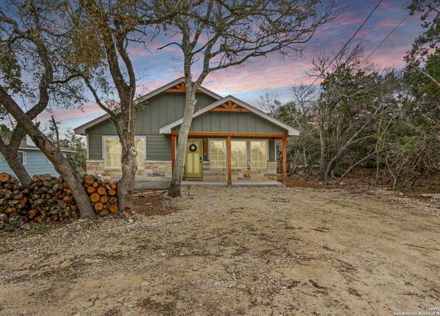 Property at 652 Canyon, Canyon Lake, TX 78133, 3 beds, 2 baths