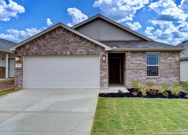 Property at 2667 Greenwell Ln, New Braunfels, TX 78130, 3 beds, 2 baths