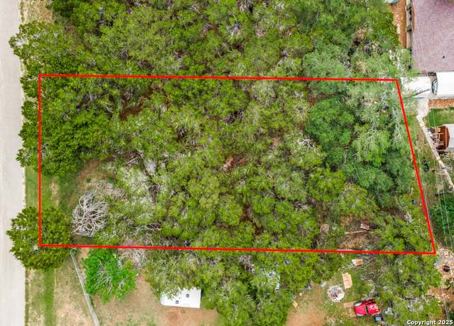 Property at 526 Whispering Breeze, Canyon Lake, TX 78133