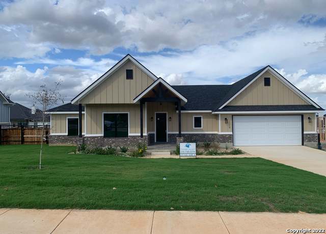 Property at 128 Woodbridge, La Vernia, TX 78121, 4 beds, 2.5 baths