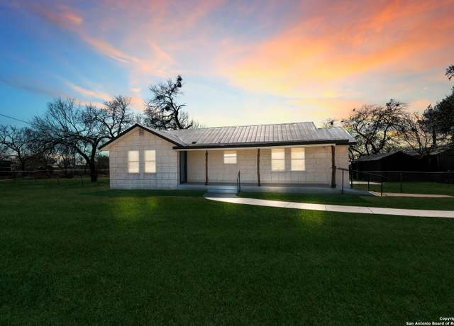 Property at 384 Rose Blvd, Charlotte, TX 78011, 3 beds, 2 baths
