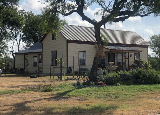 Property at 6147 Pfeil Rd, Schertz, TX 78154, 3 beds, 1 bath