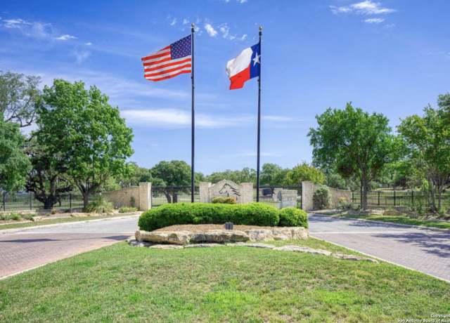 Property at 251 Highgate Dr, Bandera, TX 78003