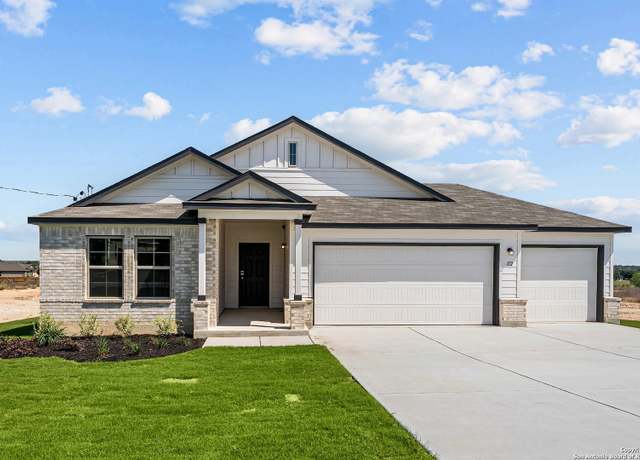 Property at 112 Cheyenne Dr, Floresville, TX 78114, 4 beds, 2 baths