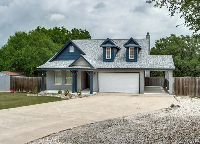 Property at 651 River View Dr, Spring Branch, TX 78070, 4 beds, 3 baths