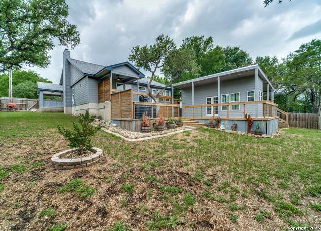 Property at 651 River View Dr, Spring Branch, TX 78070, 4 beds, 3 baths