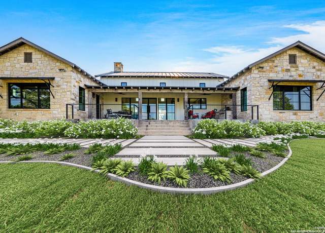 Property at 156 Agrihood Dr, Fredericksburg, TX 78264, 3 beds, 3.5 baths