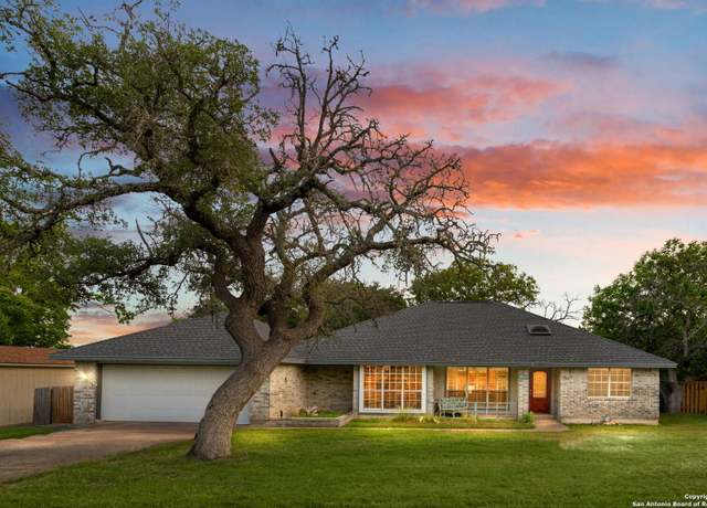 Property at 104 Holly Hl, Ingram, TX 78025, 3 beds, 2 baths