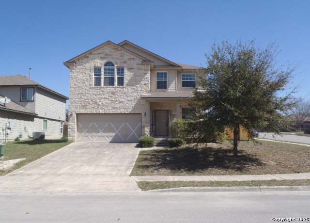 Property at 306 Oak Crk, New Braunfels, TX 78130, 4 beds, 2.5 baths