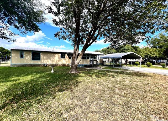 Property at 139 Quail Rdg, Kyle, TX 78640, 2 beds, 2 baths