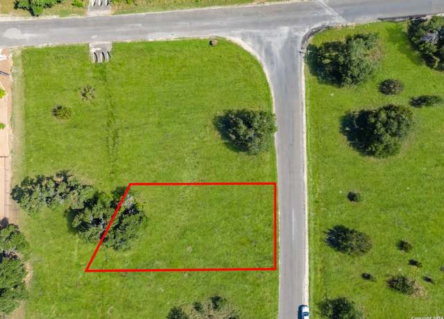 Property at 104 Frank Jones, Blanco, TX 78606