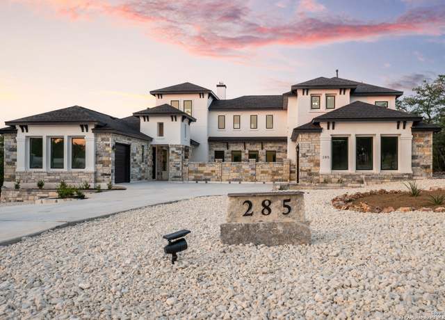 Property at 285 Scenic Cyn, New Braunfels, TX 78132, 5 beds, 3.5 baths