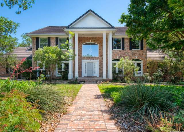 Property at 26 Palace Pl, San Antonio, TX 78248, 5 beds, 4.5 baths