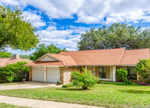 Property at 7818 Hawk Trl, San Antonio, TX 78250, 3 beds, 2 baths