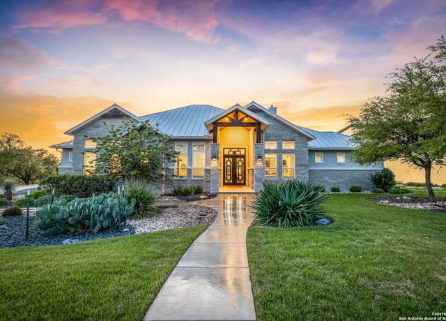 Property at 371 River Clf, Spring Branch, TX 78070, 4 beds, 4 baths