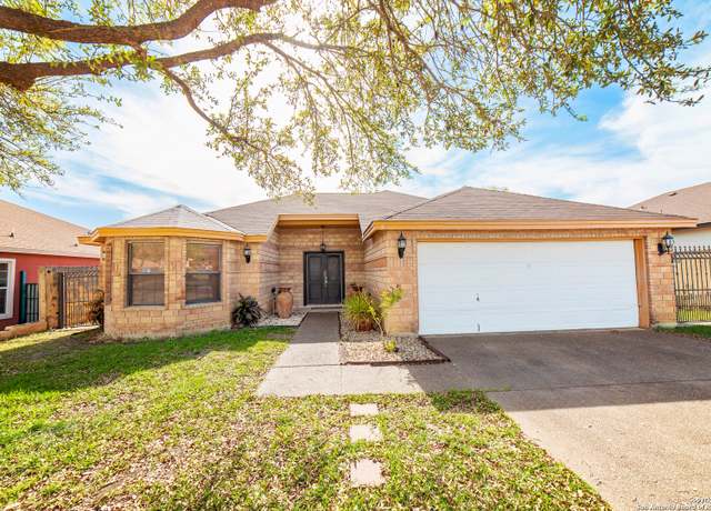 Property at 96 Grove Ave, Laredo, TX 78045, 3 beds, 2 baths