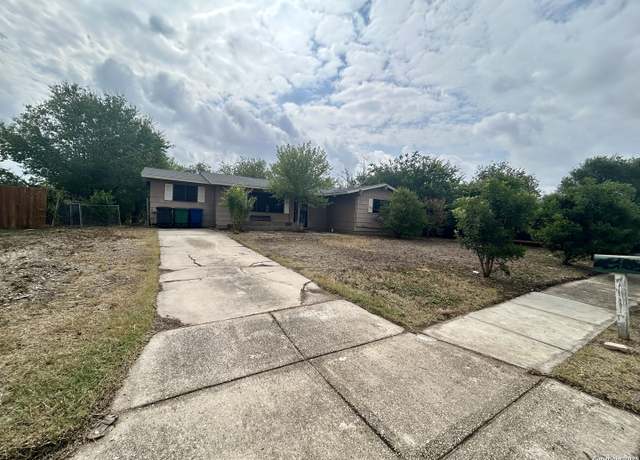Property at 7502 Apple Vly, San Antonio, TX 78242, 4 beds, 1 bath