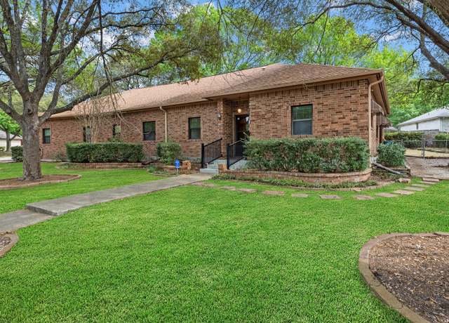 Property at 927 Earl, New Braunfels, TX 78130, 3 beds, 2 baths