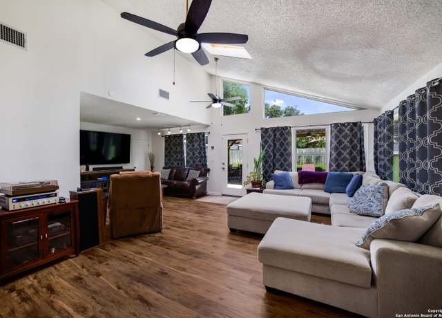 Property at 713 Fawndale, Windcrest, TX 78239, 3 beds, 3 baths