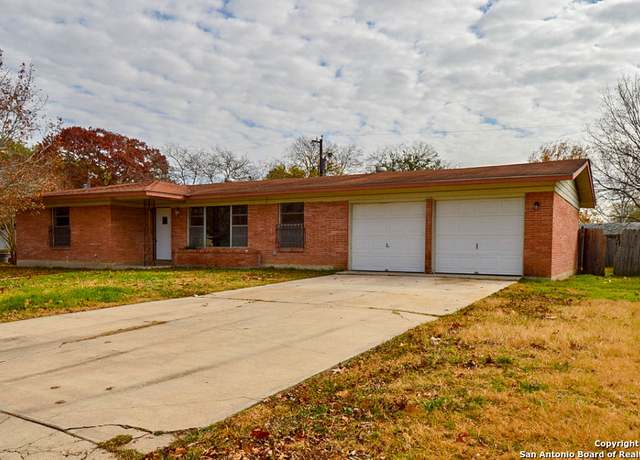 Property at 414 E Langley Blvd, Universal City, TX 78148, 2 beds, 2 baths