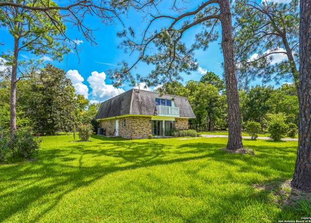 Property at 6209 Butler Rd, Pearland, TX 77581, 3 beds, 2.5 baths