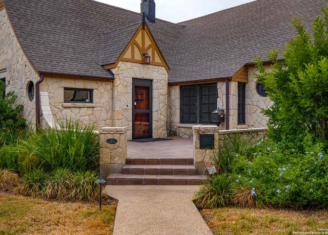 Property at 215 E Rosewood, San Antonio, TX 78212, 5 beds, 4.5 baths