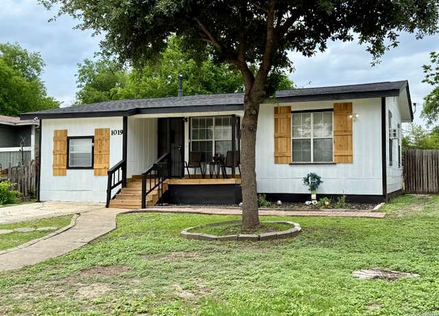 Property at 1019 Alexander Hamilton, San Antonio, TX 78228, 3 beds, 1.5 baths