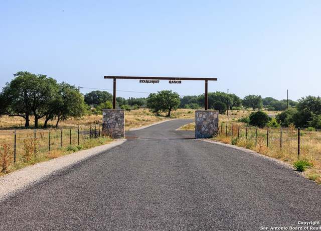 Property at 1249 Lester Ln, Junction, TX 76849