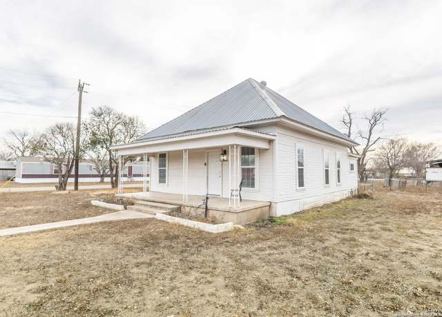 Property at 219 S Pickford, Sabinal, TX 78881, 2 beds, 2 baths