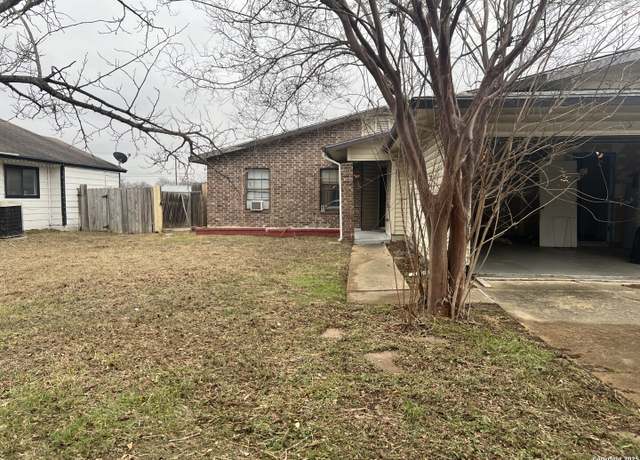 Property at 8307 Maple Rdg, San Antonio, TX 78239, 3 beds, 2 baths