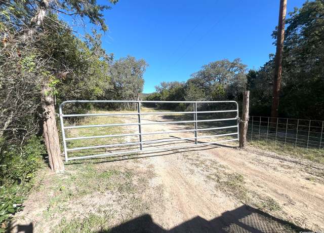 Property at 2763 E Ranch Road 337, Leakey, TX 78873