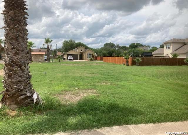 Property at 102 Sutton Place-lot#2, Uvalde, TX 78801