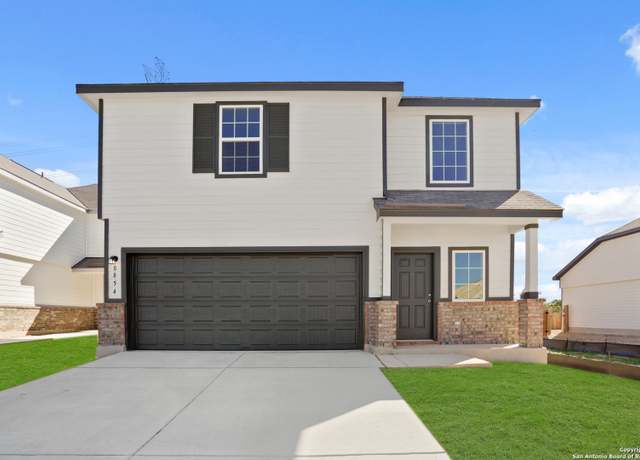 Property at 8854 Black Oak Dr, Elmendorf, TX 78112, 3 beds, 2.5 baths