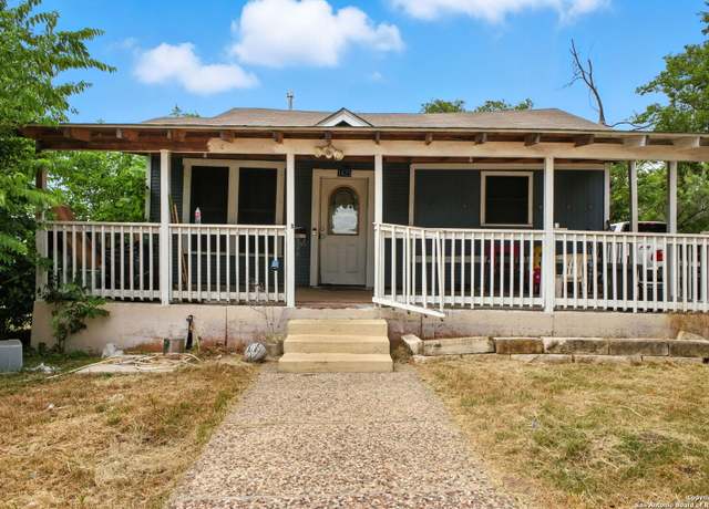 Property at 1623 W Ashby Pl, San Antonio, TX 78201, 4 beds, 1.5 baths