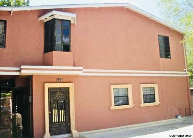 Property at 809 4th St, Floresville, TX 78114-1812, 9 beds, 4 baths