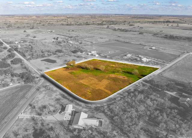Property at 560 County Road 352, St Hedwig, TX 78152