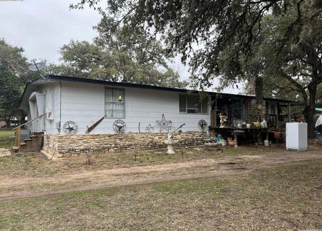 Property at 8723 Buckskin Dr, Boerne, TX 78006-5536, 4 beds, 2 baths