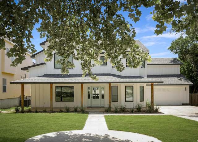 Property at 772 Lakebreeze, Canyon Lake, TX 78133, 4 beds, 3.5 baths
