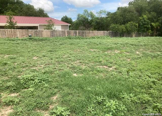Property at 117 Sutton Place-lot #14, Uvalde, TX 78801
