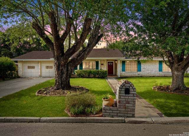 Property at 437 Spaceway Dr, Windcrest, TX 78239, 3 beds, 2 baths