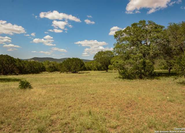 Property at 1506 Thanksgiving Rd, Utopia, TX 78884, 2 beds, 2 baths