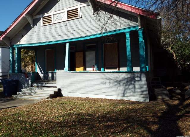 Property at 115 E Highland Blvd, San Antonio, TX 78210, 3 beds, 2 baths
