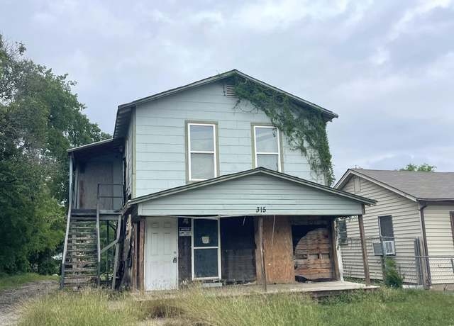 Property at 315 Viendo, San Antonio, TX 78201, 4 beds, 2 baths