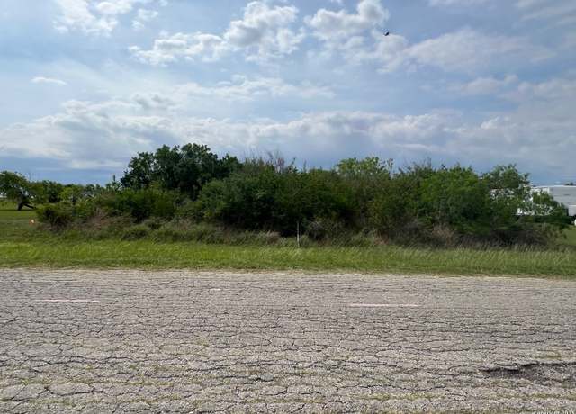 Property at 1510B/1512 2nd St, Bayside, TX 78340