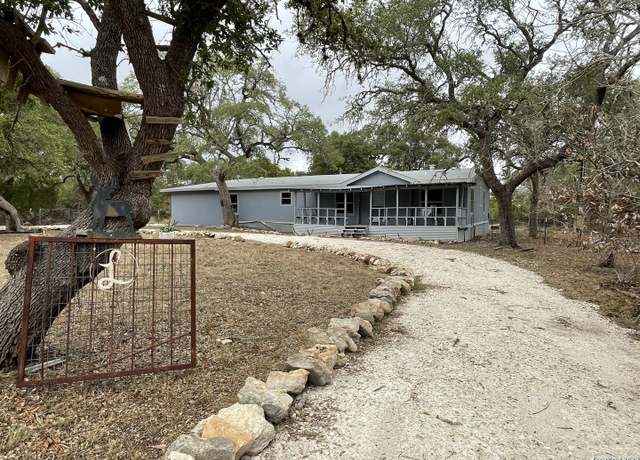 Property at 125 Pecan Dr, Spring Branch, TX 78070, 3 beds, 2 baths