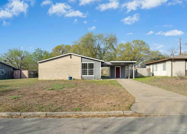 Property at 915 Stonegate, Universal City, TX 78148, 4 beds, 2 baths