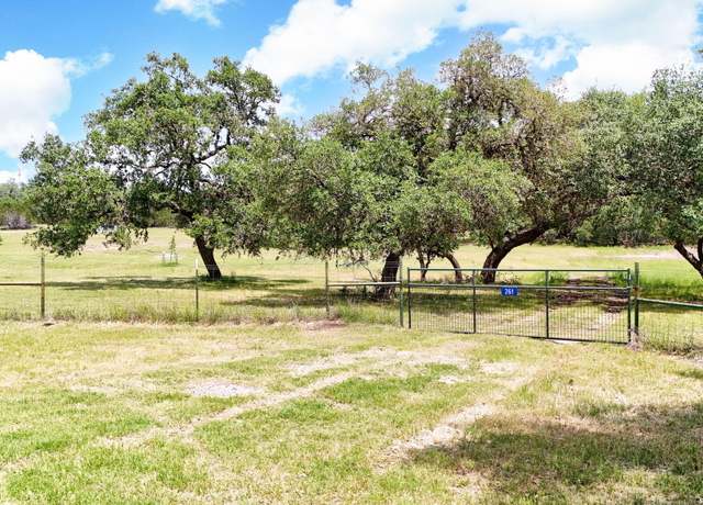 Property at 261 Rodalyn Dr, Boerne, TX 78006