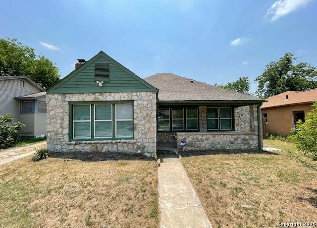 Property at 438 Vanderbilt, San Antonio, TX 78210, 3 beds, 2 baths