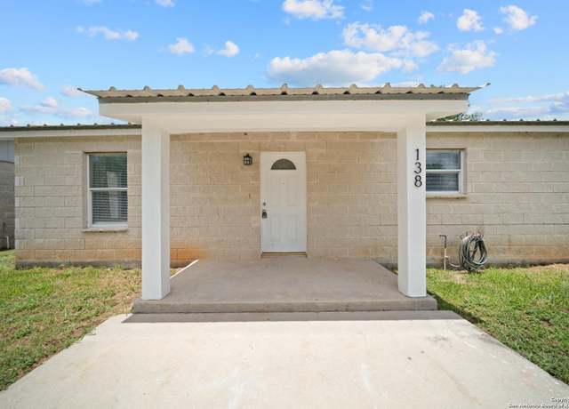 Property at 138 & 140 Shawn Ln, Seguin, TX 78155, 4 beds, 3 baths