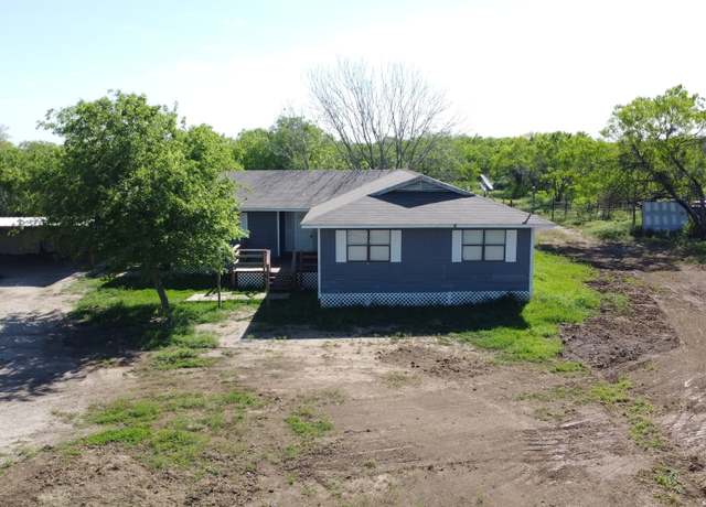 Property at 18234 Benton City Rd, Von Ormy, TX 78073, 9 beds, 5 baths